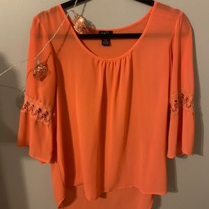 Rue 21 peach top